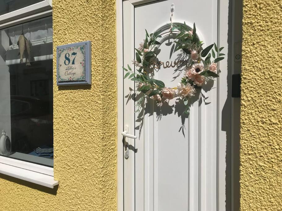 Lilly'S Cottage, Filey, Sleeps 8 エクステリア 写真