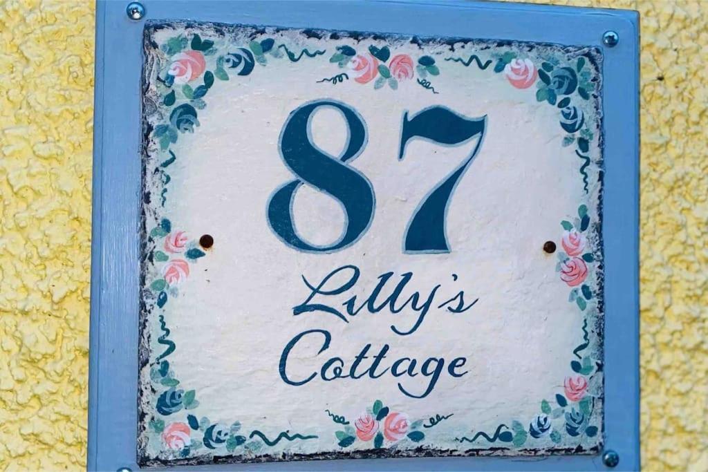 Lilly'S Cottage, Filey, Sleeps 8 エクステリア 写真