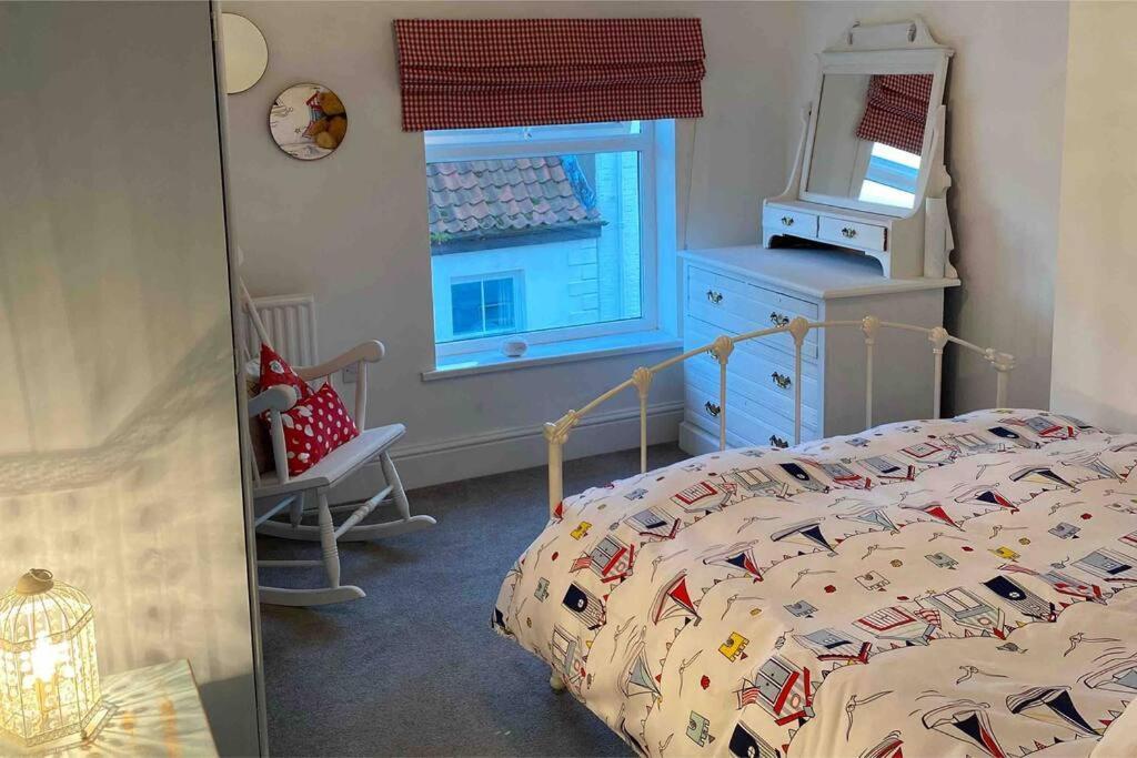 Lilly'S Cottage, Filey, Sleeps 8 エクステリア 写真